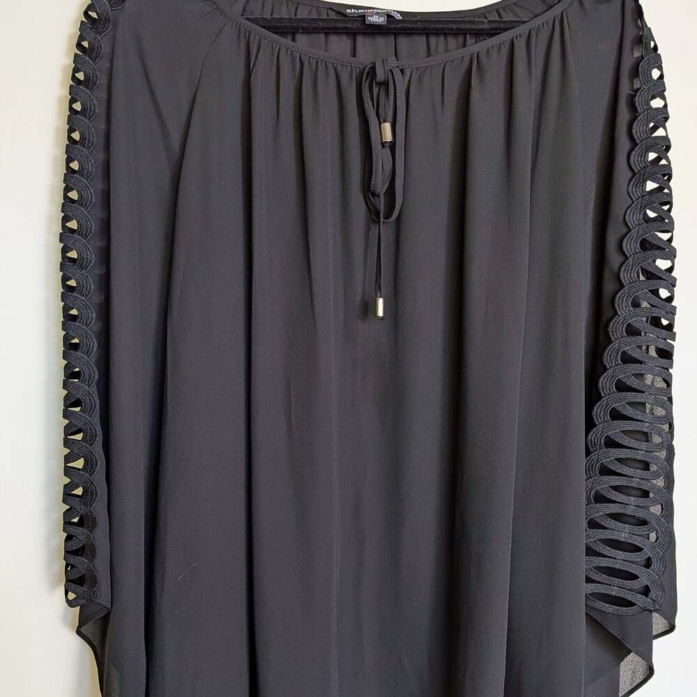 Sharagano Woman Black Blouse with Cutout Ladder Sleeve Detail Size 2X